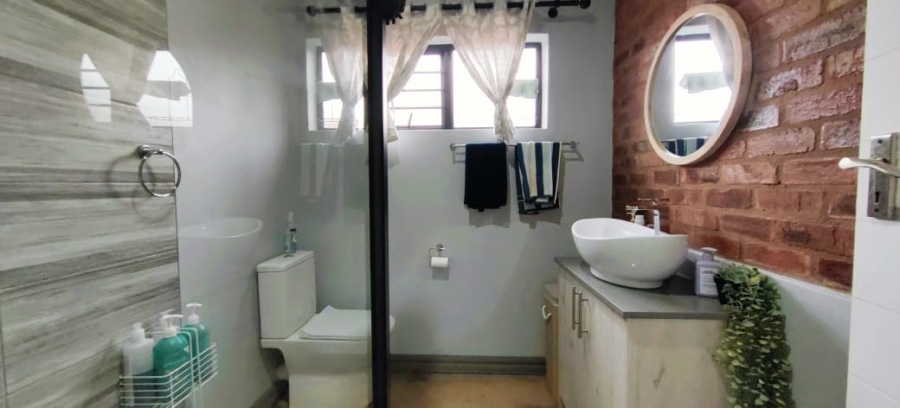 3 Bedroom Property for Sale in Van Der Hoff Park North West